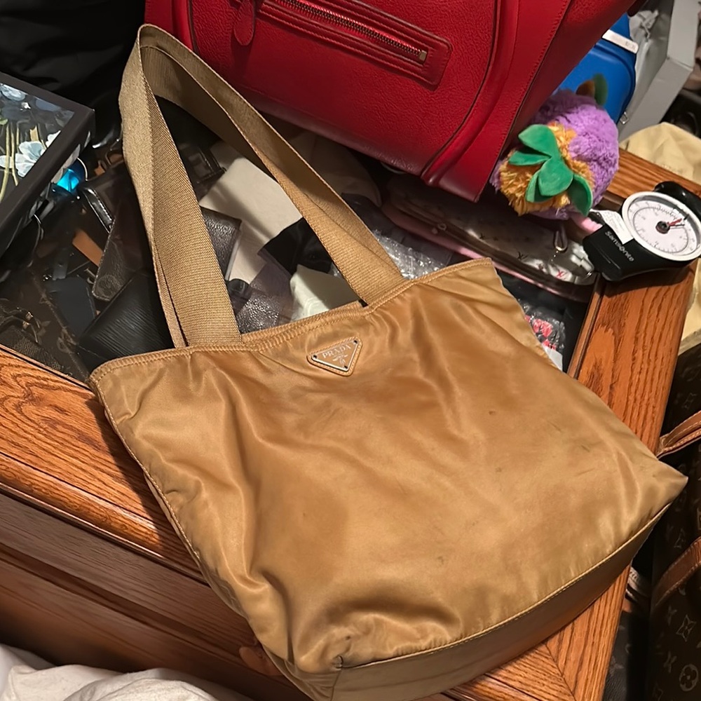 Prada Tan Tote Bag 💯authentic